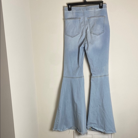 Free People Just Float On Flare Bellbottom Jeans Light Wash Size 28 - Picture 9 of 12